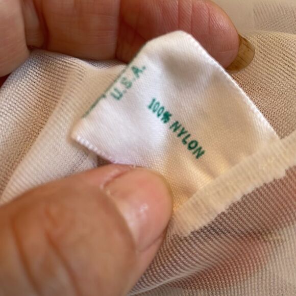 Vtg 60s Charmode sheer white nylon robe with lace neckline - Picture 9 of 9